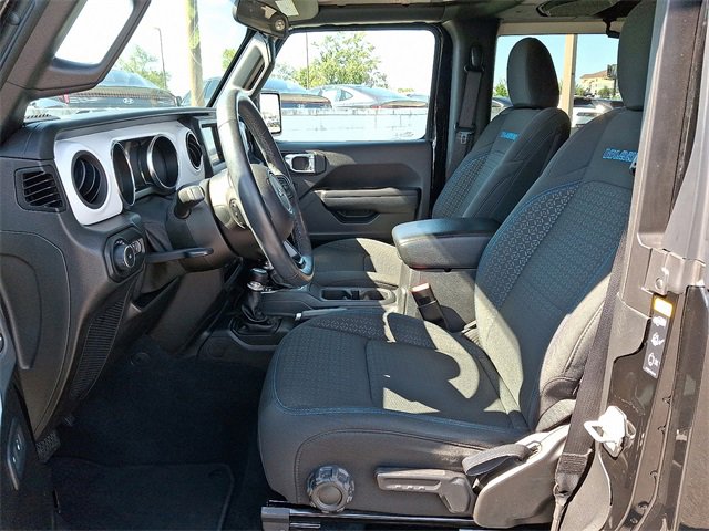 Used 2021 Jeep Wrangler Sport image 9