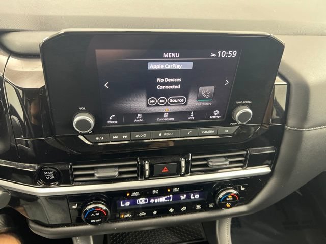 Used 2025 Nissan Pathfinder SV AWD/4WD image 20