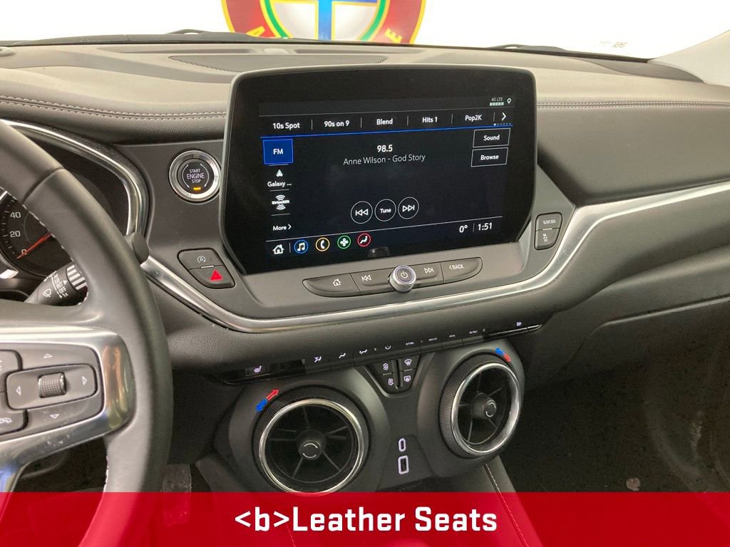 Used 2024 Chevrolet Blazer LT image 2