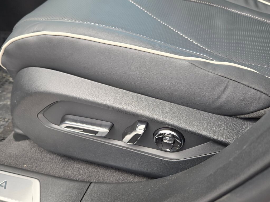 New 2026 Acura RDX SH-AWD w/ Advance Package image 27