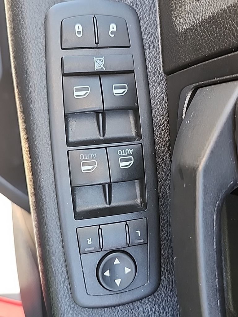 Certified 2016 RAM 1500 Express image 19