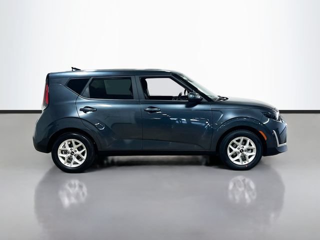 Certified 2023 Kia Soul LX w/ LX Technology Package FWD image 8