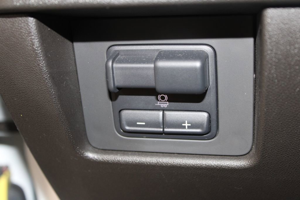 Used 2023 Chevrolet Colorado Z71 w/ Z71 Convenience Package 2 image 27