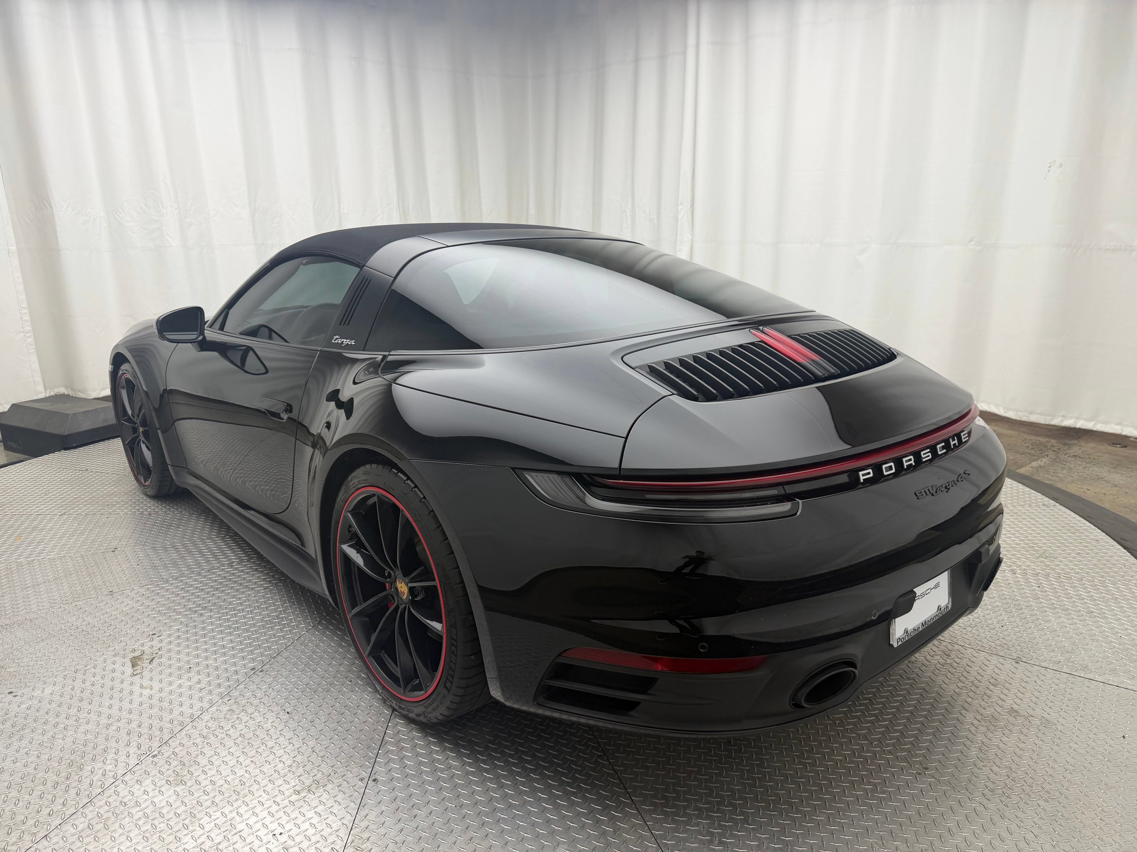 Used 2024 Porsche 911 Targa 4S AWD/4WD image 3