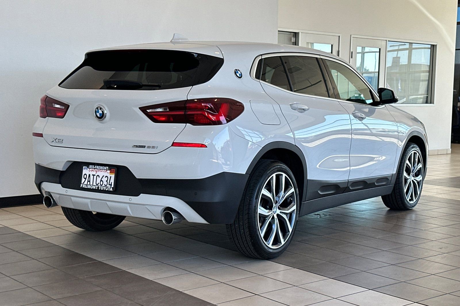 Used 2022 BMW X2 sDrive28i w/ Convenience Package image 4