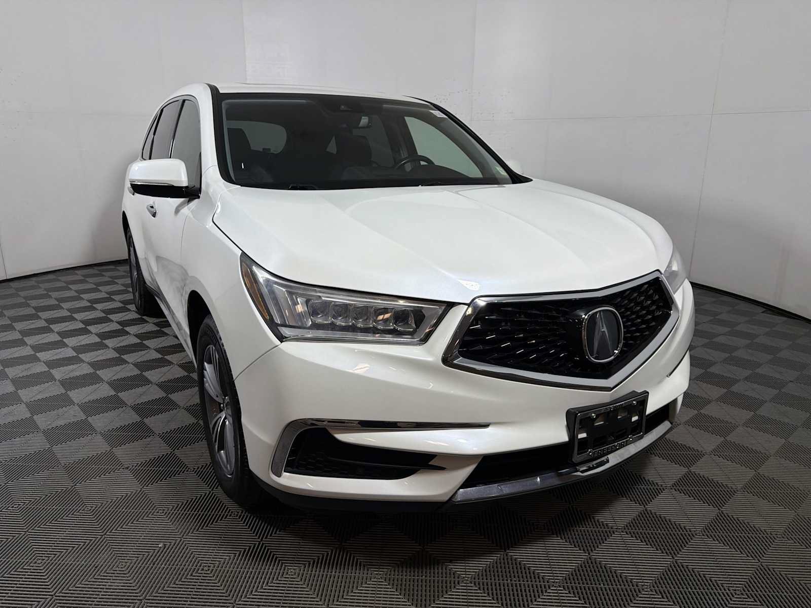Used 2019 Acura MDX SH-AWD image 2