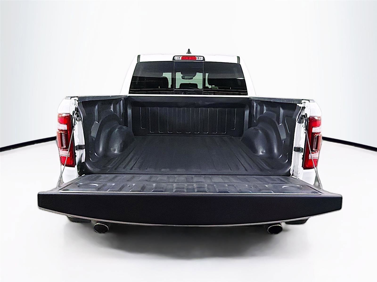 Used 2023 RAM 1500 Laramie image 26