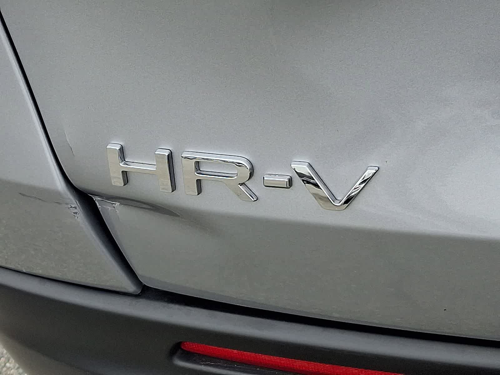 Used 2025 Honda HR-V LX image 25