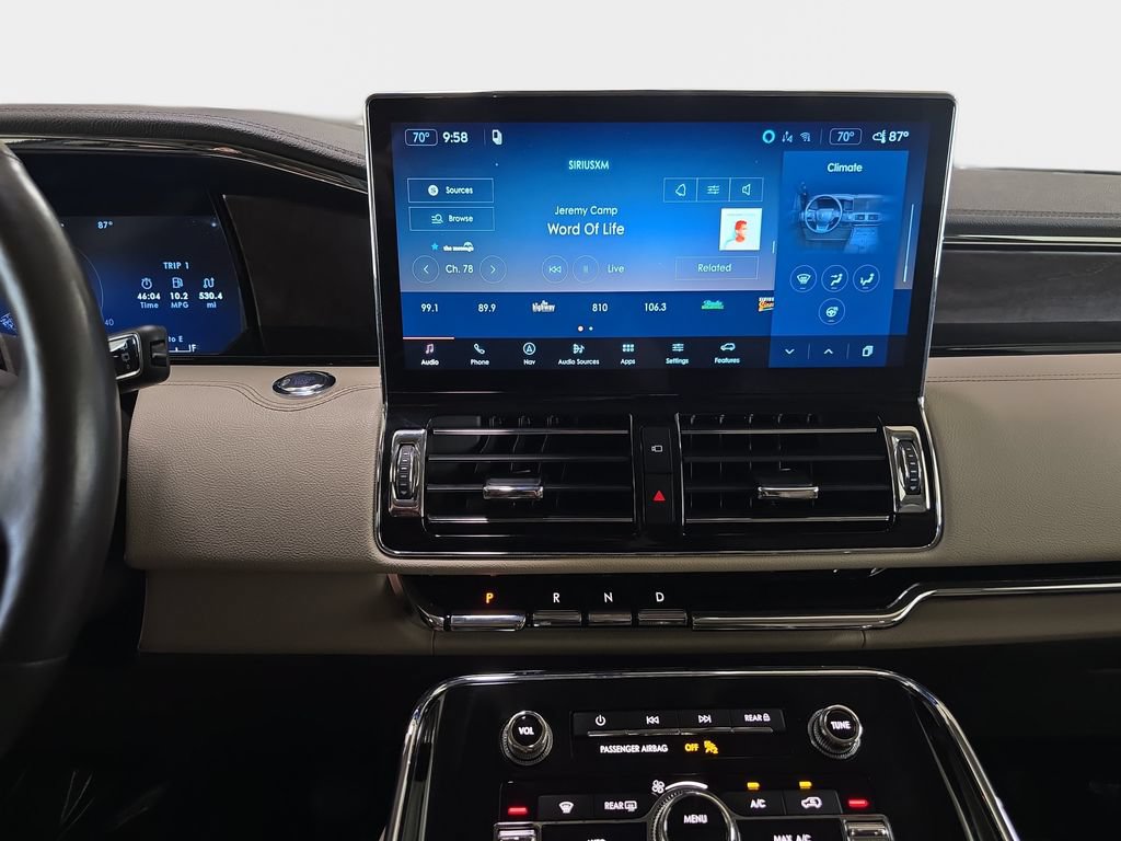 Used 2024 Lincoln Navigator Reserve AWD/4WD image 23