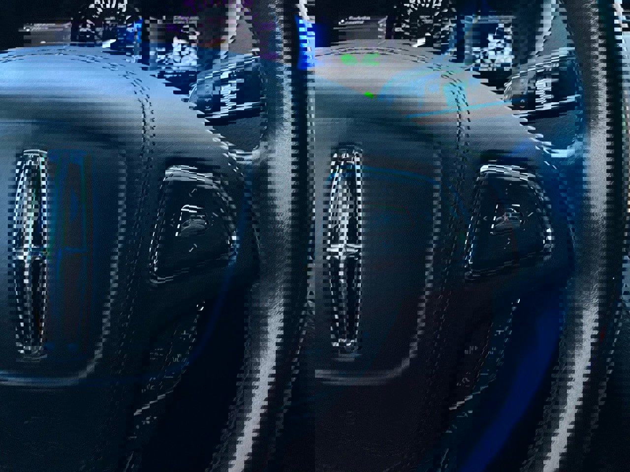 Used 2019 Lincoln MKZ Reserve w/ Luxury Package image 37