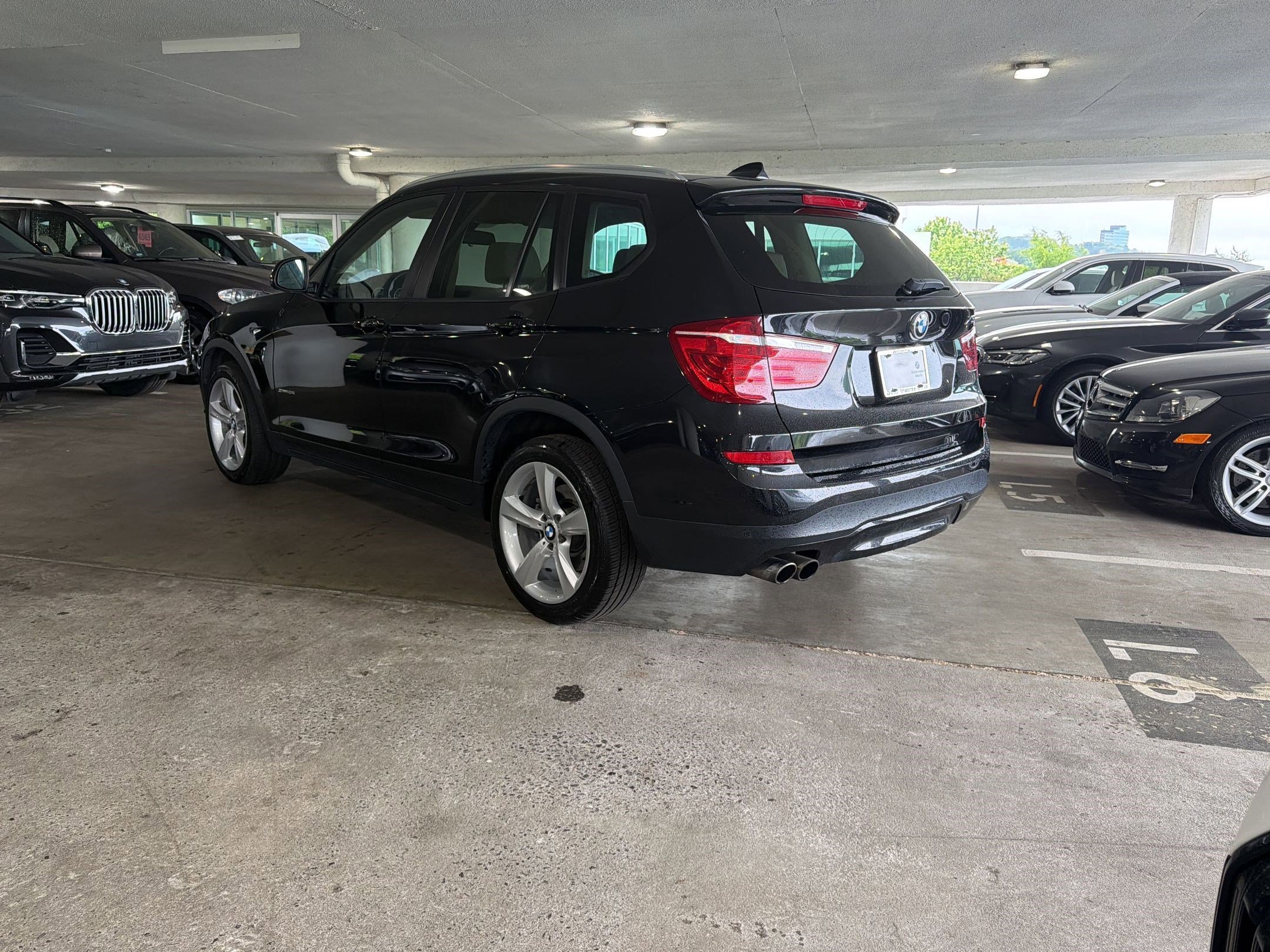 Used 2017 BMW X3 sDrive28i RWD image 3