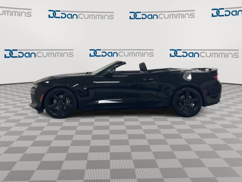 Used 2017 Chevrolet Camaro SS RWD image 5