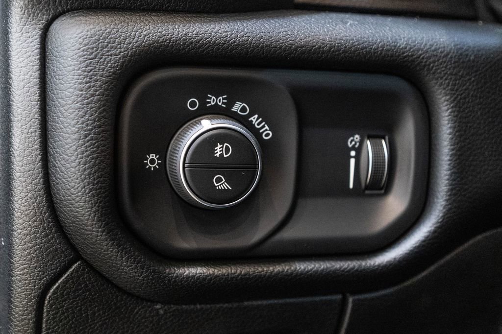 Used 2021 RAM 1500 Big Horn image 23