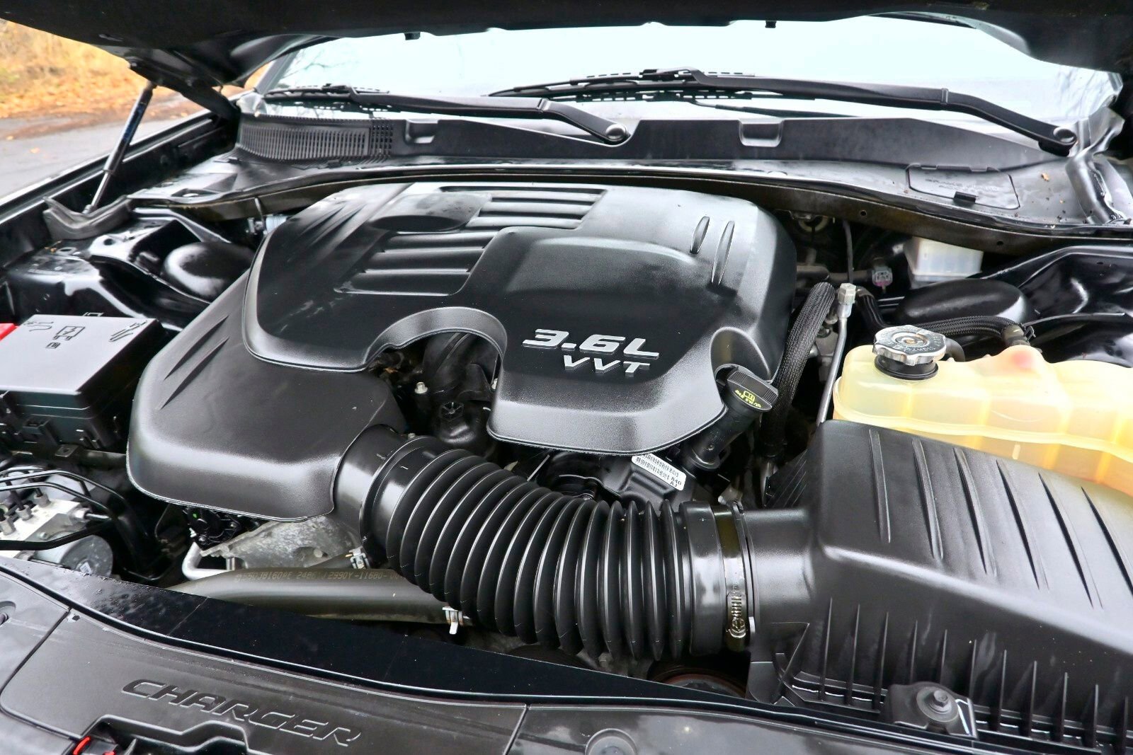 Used 2021 Dodge Charger SXT w/ Blacktop Package image 29