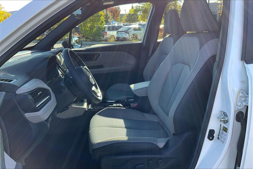 Certified 2026 Subaru Forester Premium AWD/4WD image 29