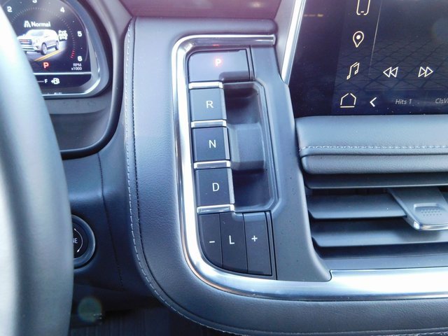 Used 2024 GMC Yukon SLE image 43