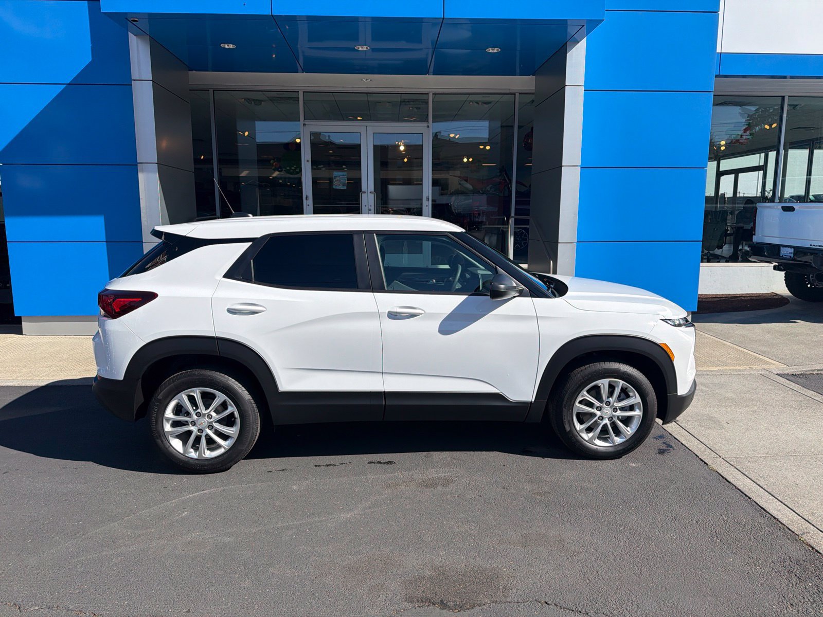 New 2026 Chevrolet TrailBlazer LS w/ LS Convenience Package AWD/4WD image 4