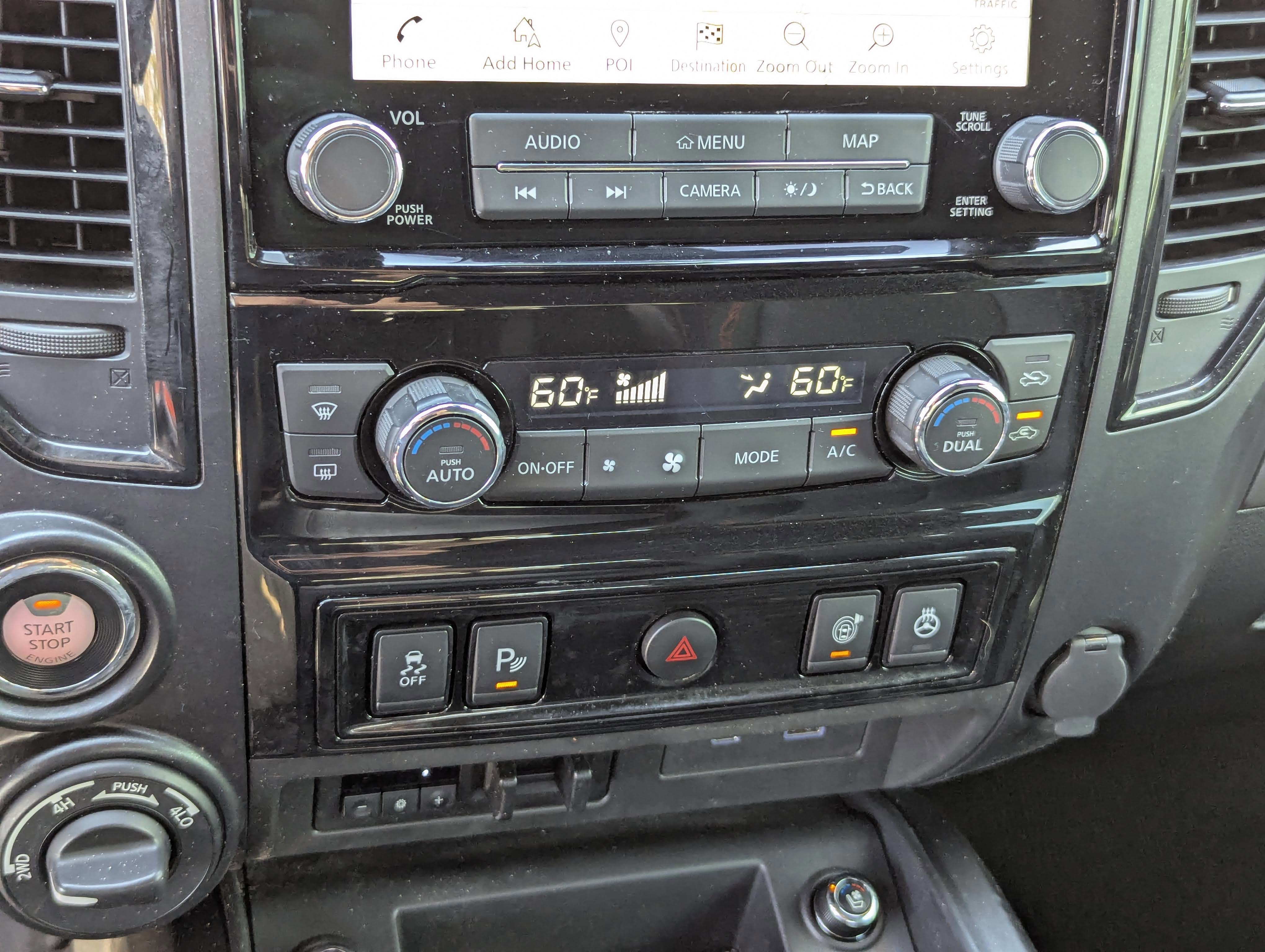 Used 2024 Nissan Titan PRO-4X w/ Pro-4x Convenience Package image 32