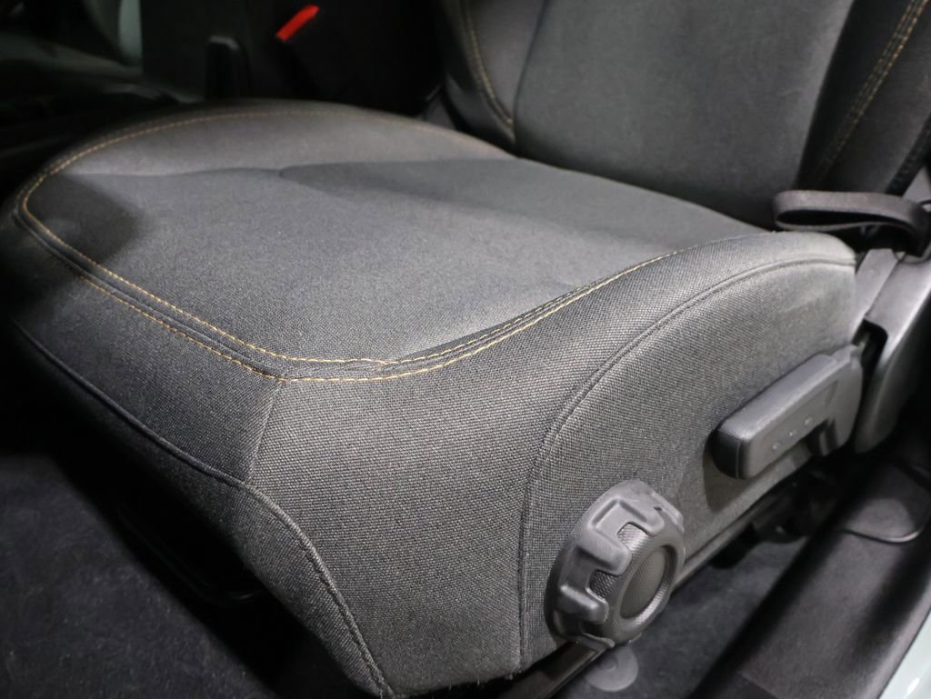 Used 2024 Jeep Wrangler Unlimited w/ Convenience Group image 13