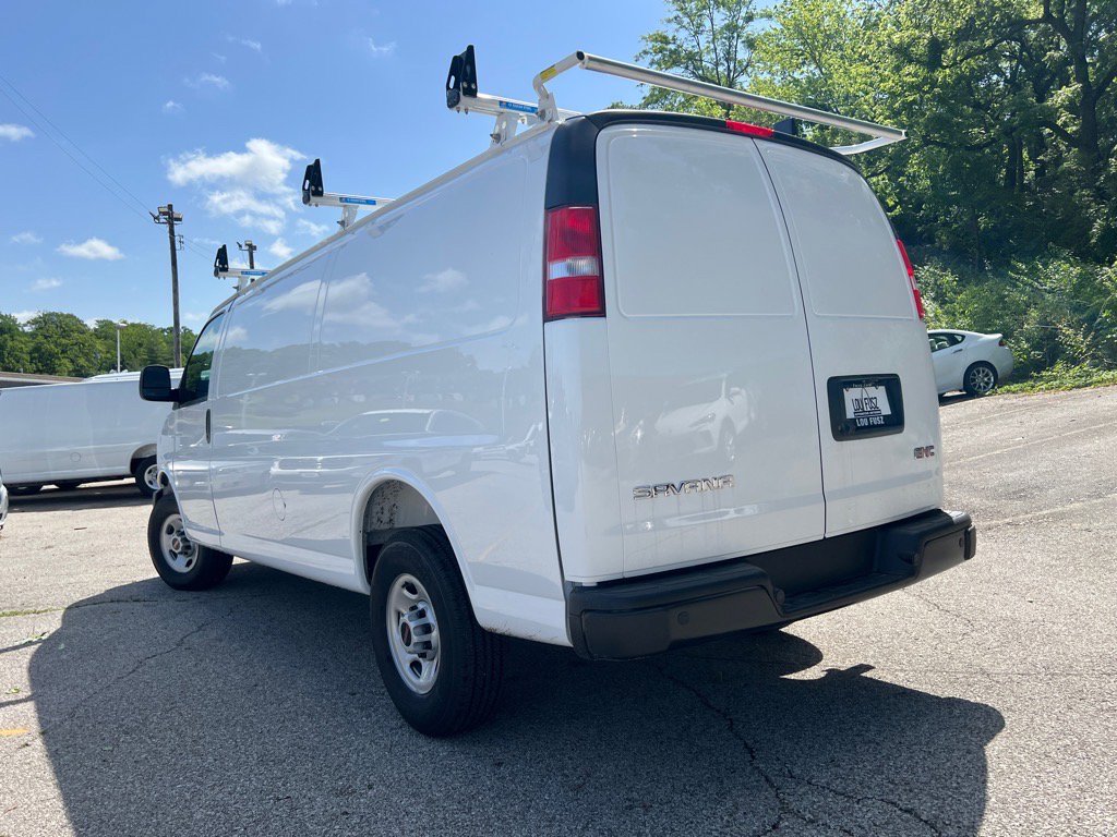 New 2025 GMC Savana 2500 Extended w/ Driver Convenience Package RWD image 23
