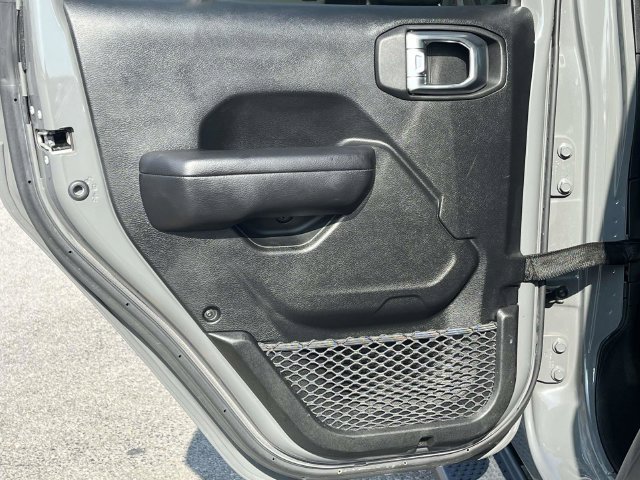 Used 2021 Jeep Wrangler Unlimited Rubicon AWD/4WD image 16