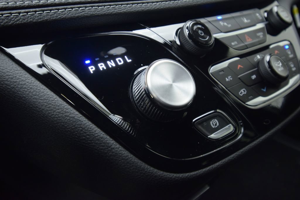 New 2026 Chrysler Pacifica Select w/ S Appearance Package FWD image 22