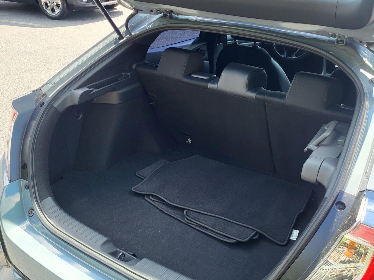 Used 2021 Honda Civic Sport image 4