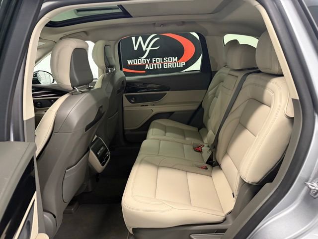 Used 2025 Lincoln Nautilus Premier w/ Equipment Group 102A image 16