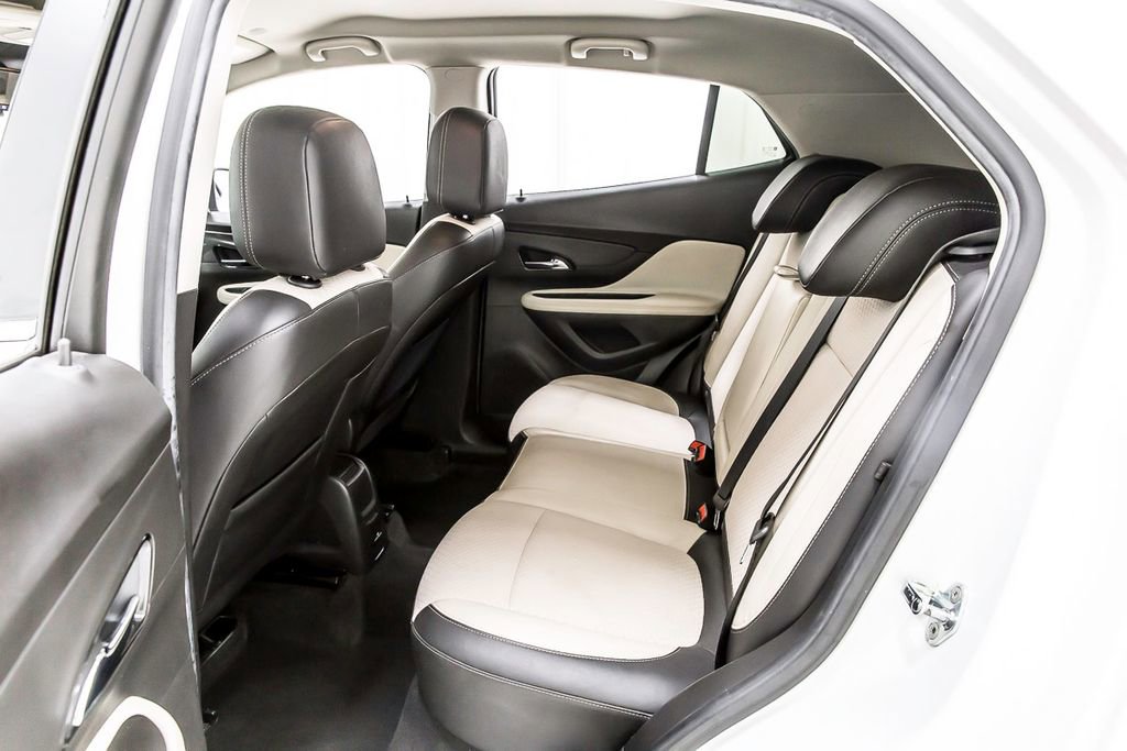 Used 2021 Buick Encore Preferred w/ Safety Package II FWD image 27