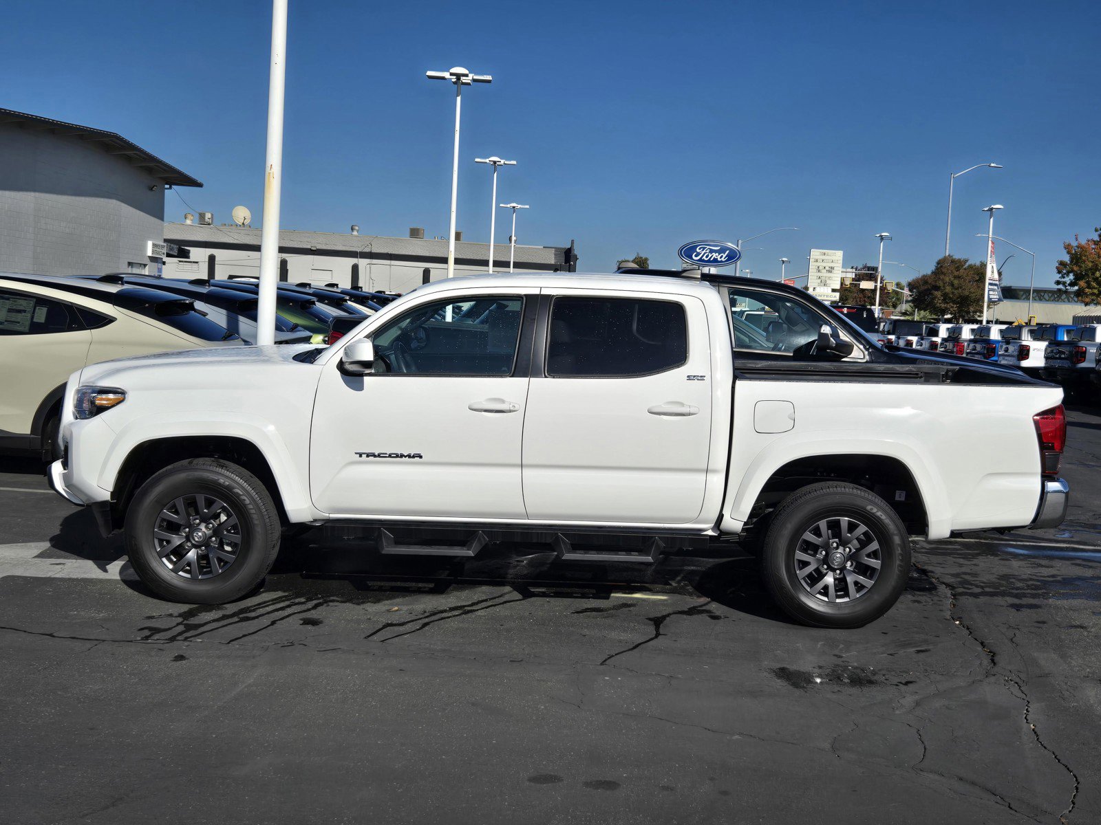 Used 2023 Toyota Tacoma SR5 image 7