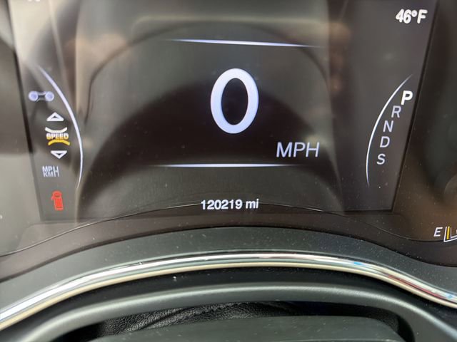 Used 2015 Jeep Grand Cherokee Summit image 17