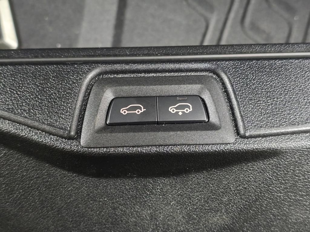 Used 2026 BMW X7 xDrive40i image 12