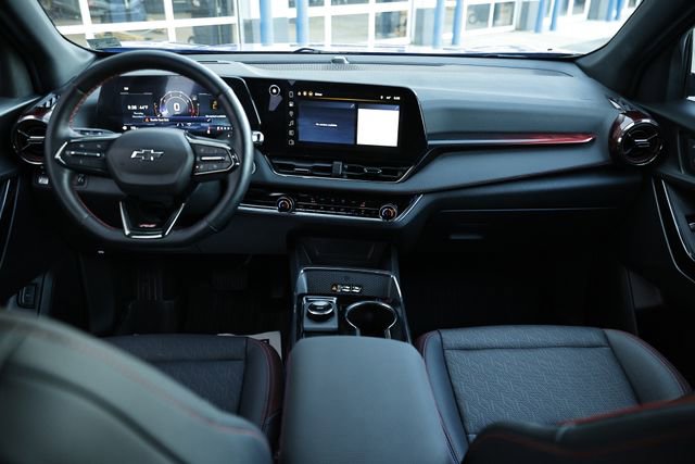 Used 2025 Chevrolet Equinox RS image 25