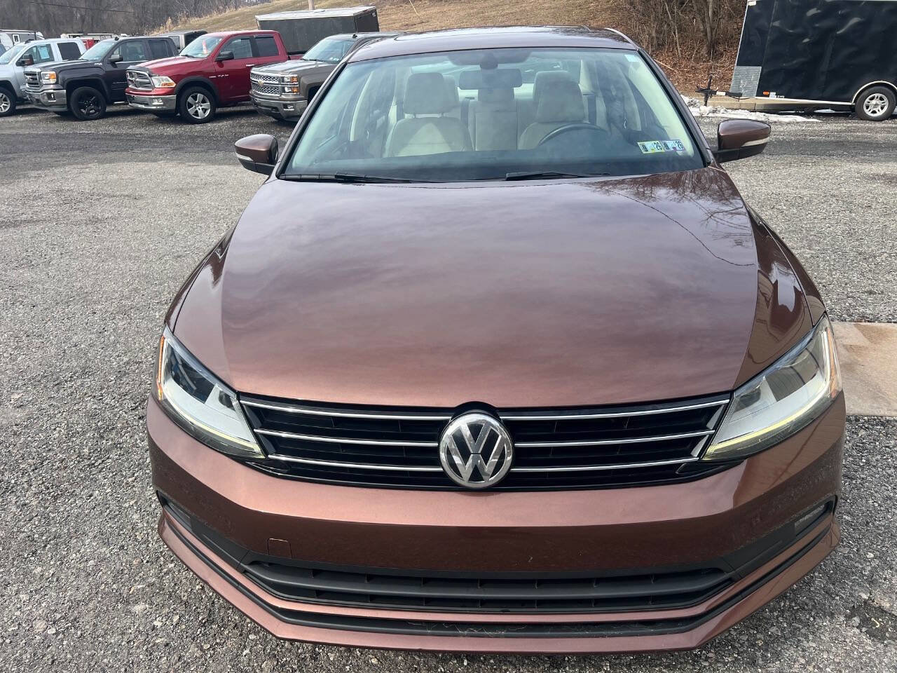 Used 2017 Volkswagen Jetta SEL image 2
