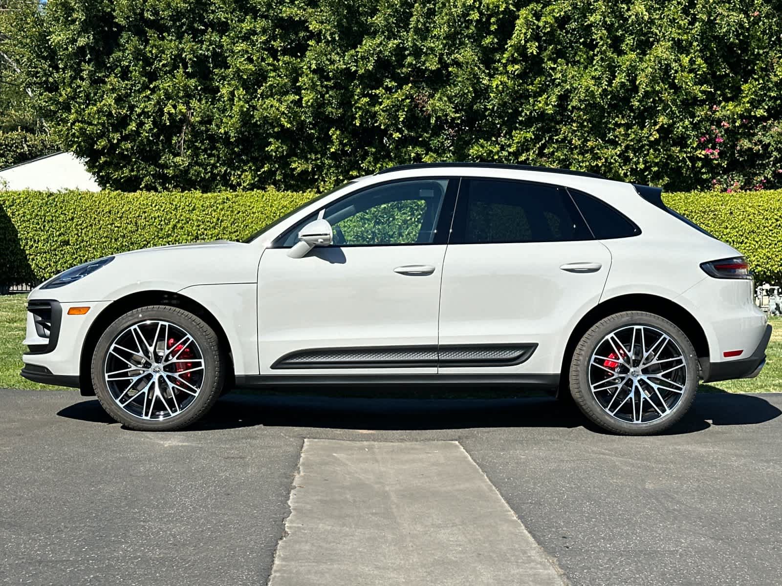 New 2026 Porsche Macan S AWD/4WD image 2