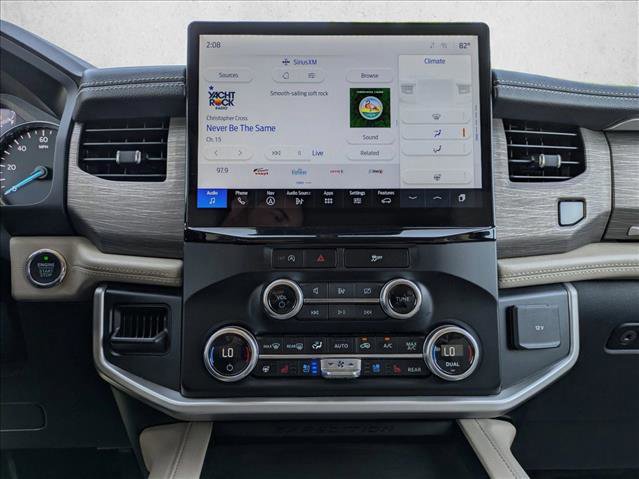 Used 2024 Ford Expedition Limited AWD/4WD image 8