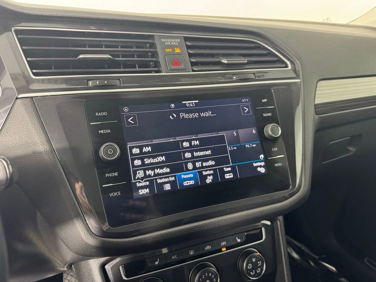 Used 2024 Volkswagen Tiguan Wolfsburg Edition image 17