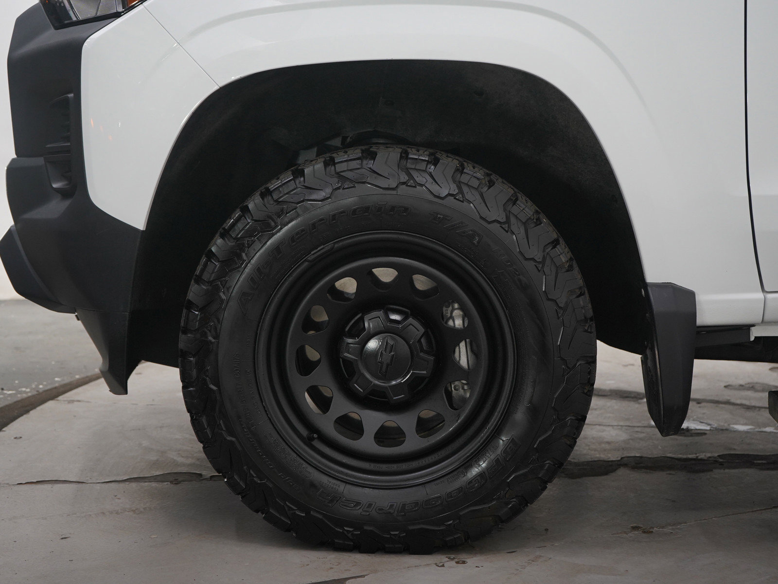 Used 2024 Chevrolet Colorado W/T w/ WT Convenience Package image 28