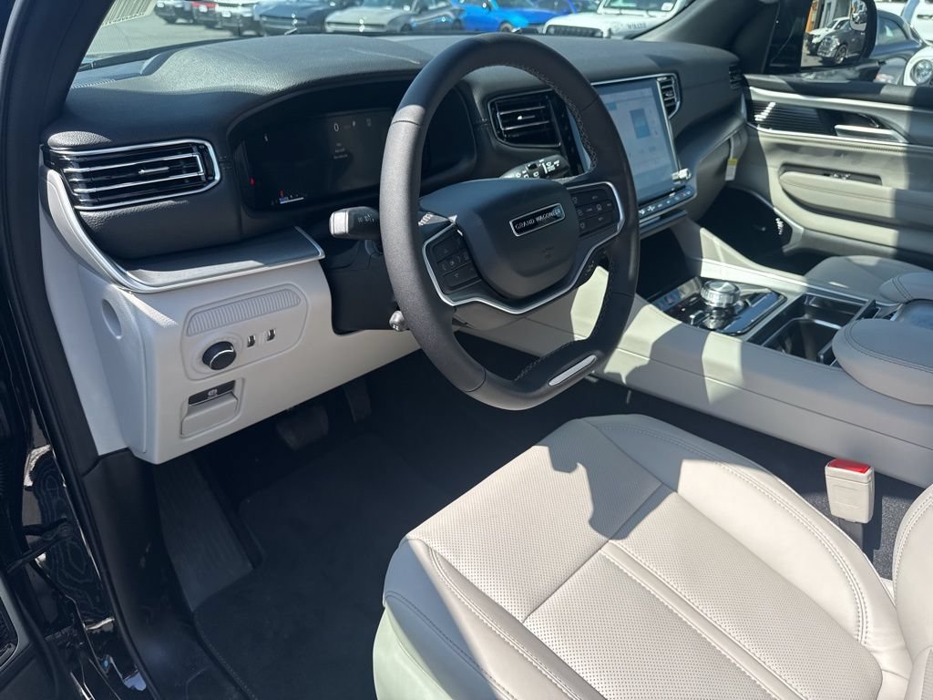 New 2026 Jeep Grand Wagoneer Limited w/ Premium Group II AWD/4WD image 10