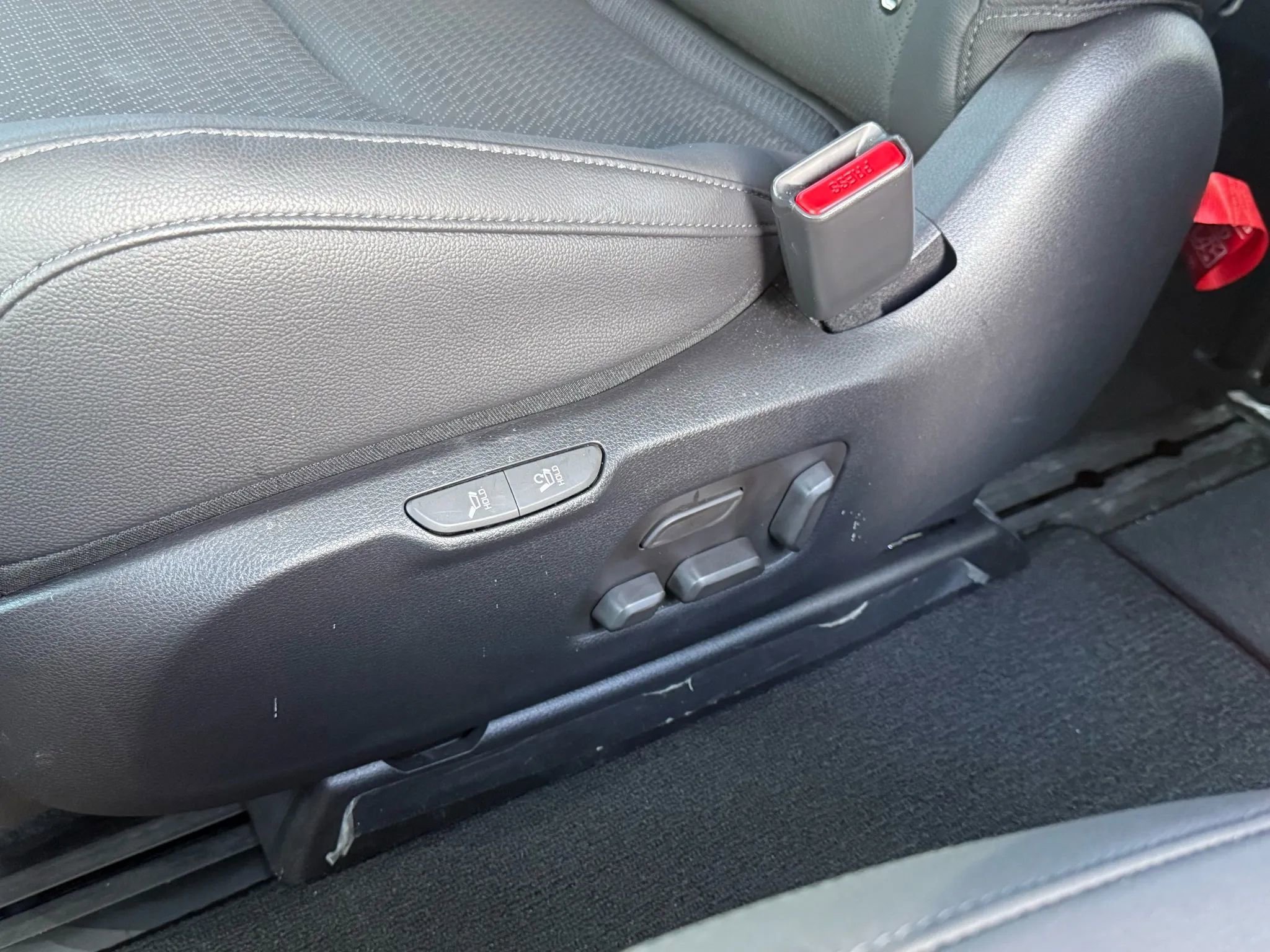 Used 2025 Kia Carnival SX Prestige image 35