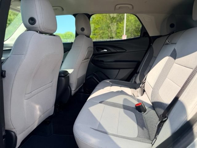 Used 2024 Chevrolet TrailBlazer LT w/ Convenience Package AWD/4WD image 25