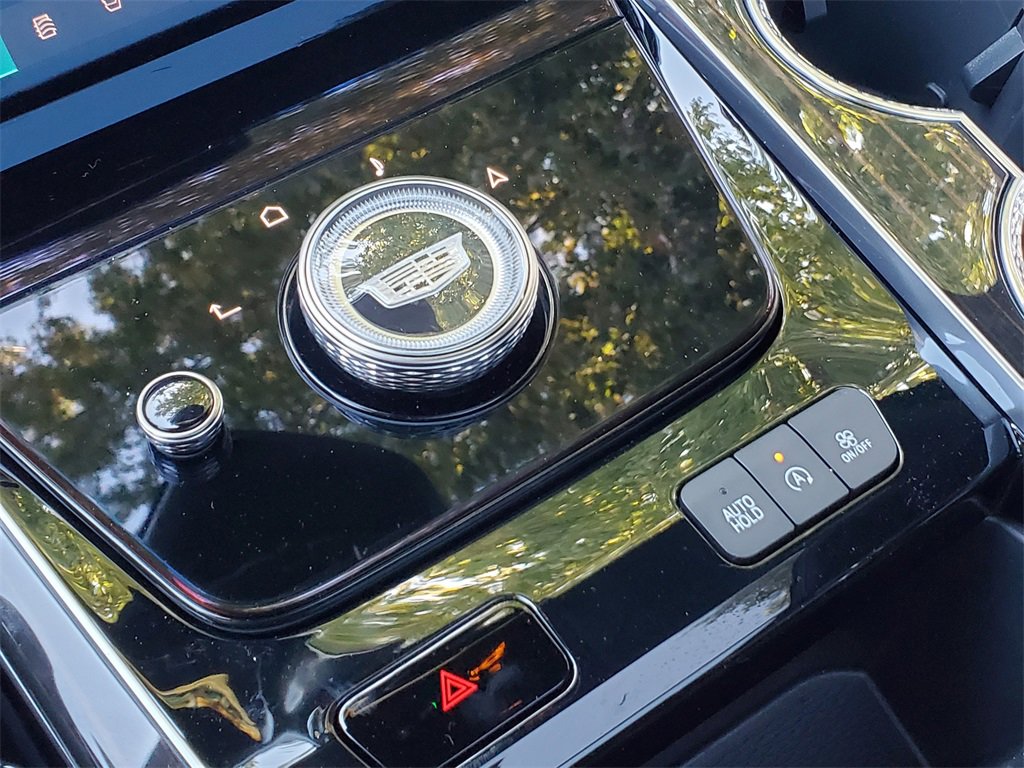 New 2026 Cadillac Escalade ESV Luxury w/ LPO, Radiant Package image 28