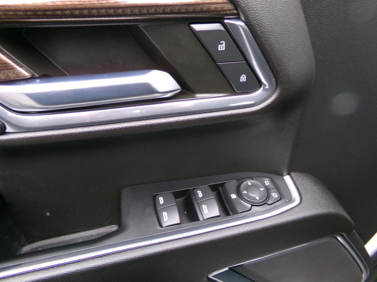 Used 2023 Chevrolet Silverado 1500 LT w/ Work Truck Package image 18