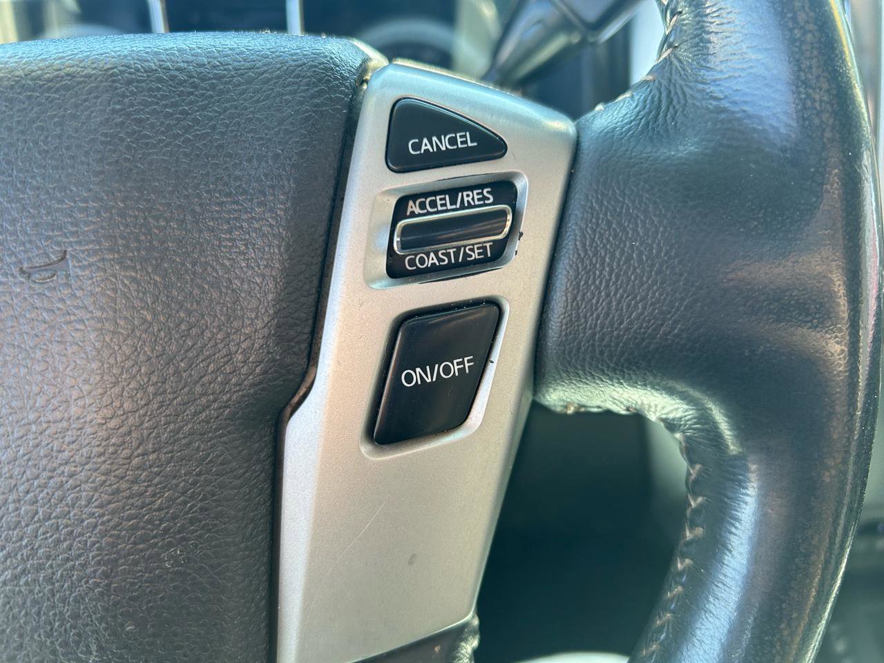 Used 2017 Nissan Titan Platinum Reserve image 18