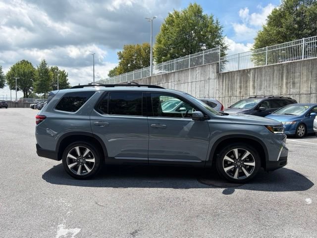 Used 2023 Honda Pilot Touring image 9