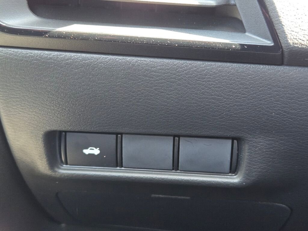 New 2026 Nissan Sentra SV w/ Floor Mat Package FWD image 22