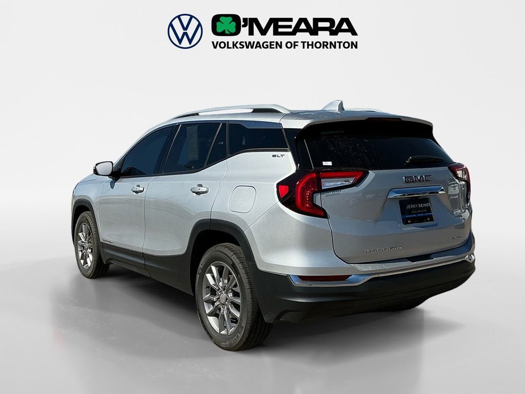 Used 2022 GMC Terrain SLT image 3