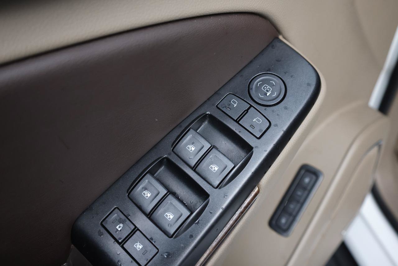 Used 2019 Chevrolet Tahoe LT RWD image 26
