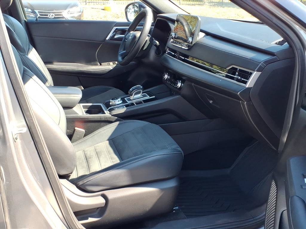 Used 2024 Mitsubishi Outlander SE FWD image 20