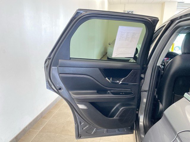 Used 2022 Lincoln Corsair AWD w/ Equipment Group 101A image 8